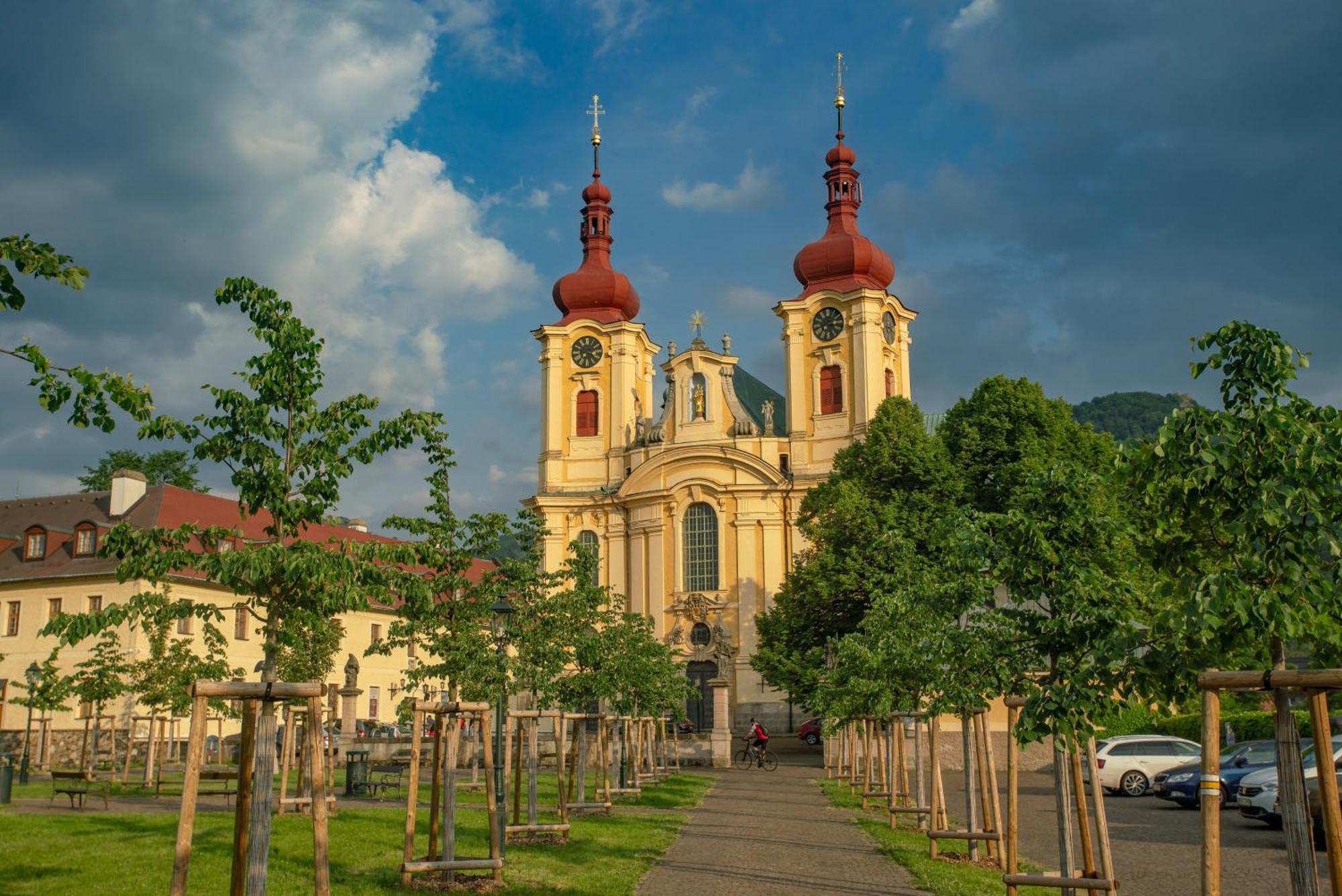 Klášter Hejnice, vzdělávací, konferenční a poutní dům Exterior foto